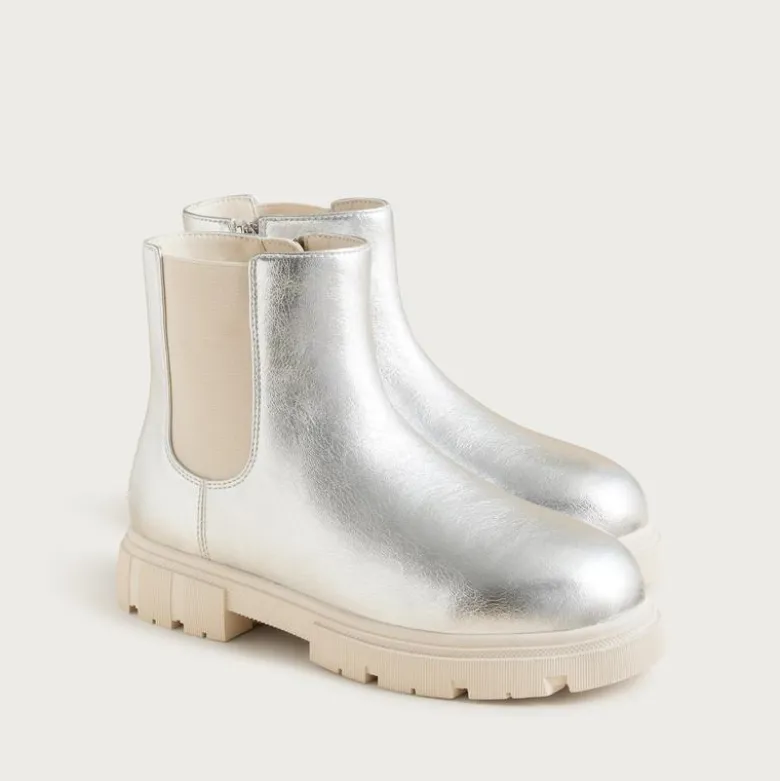 Girls' lug-sole boots in metallic