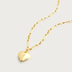 Heart pendant chain necklace