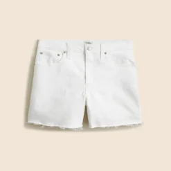 High-rise denim short in white