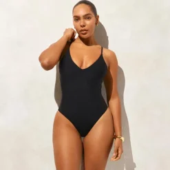 Lana one-piece in Classic Sculpt™