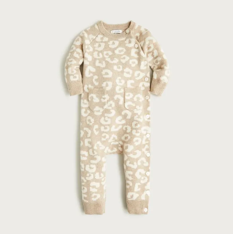 Limited-edition baby cashmere one-piece in leopard