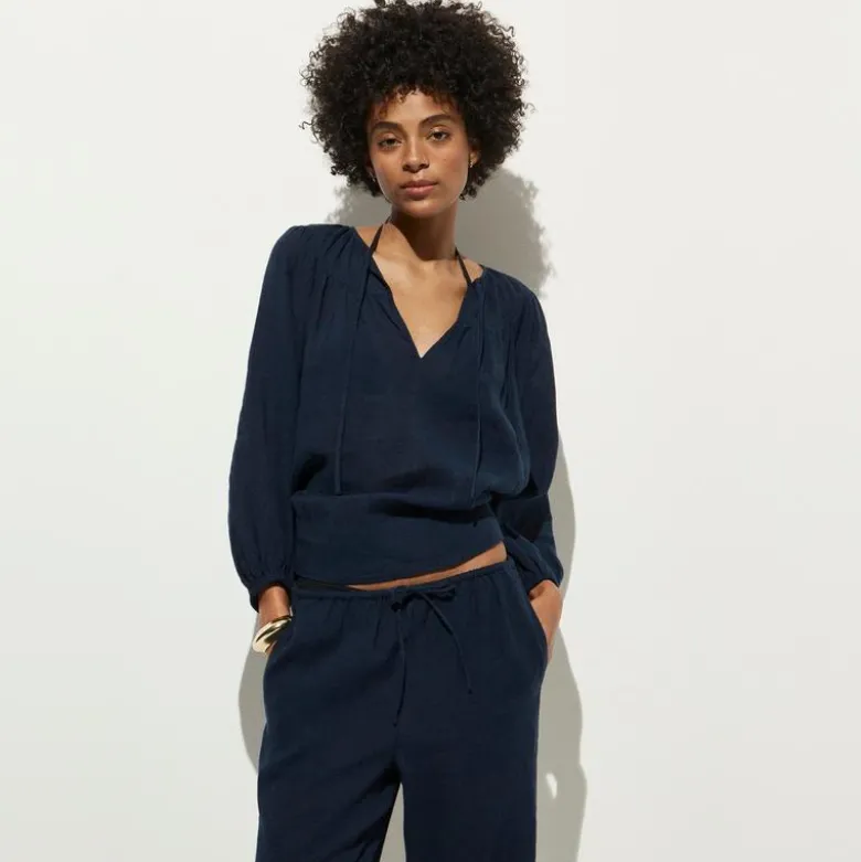 Long-sleeve tunic top in Hampton linen-blend