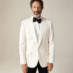 Ludlow Slim-fit dinner jacket in Italian wool