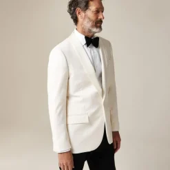 Ludlow Slim-fit dinner jacket in Italian wool