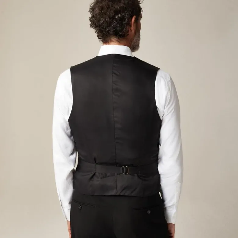 Ludlow Slim-fit tuxedo vest in Italian wool