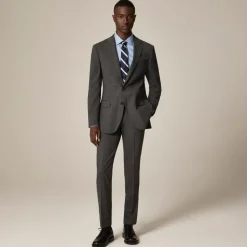 Ludlow Traveler Slim-fit suit jacket in Italian stretch wool blend