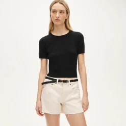 Mid-rise A-line denim short in ecru