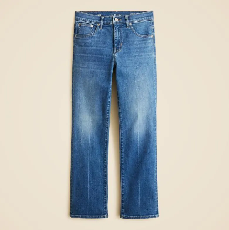 Mid-rise cropped kickout jean