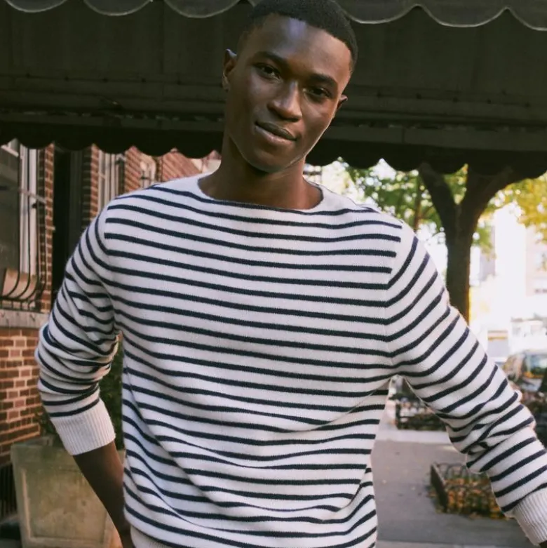Midweight cashmere boatneck sweater in stripe