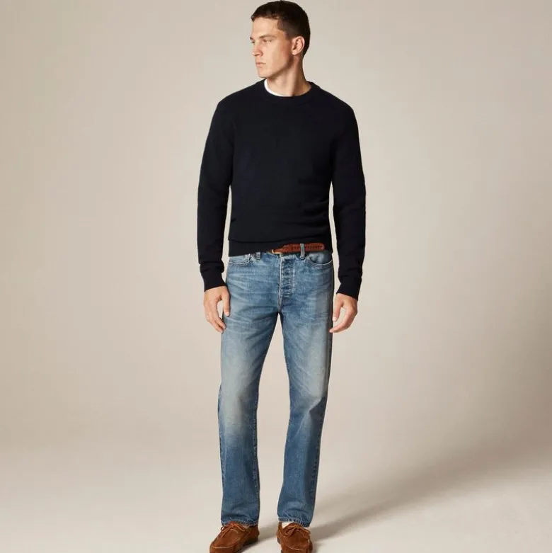 Midweight cashmere crewneck sweater