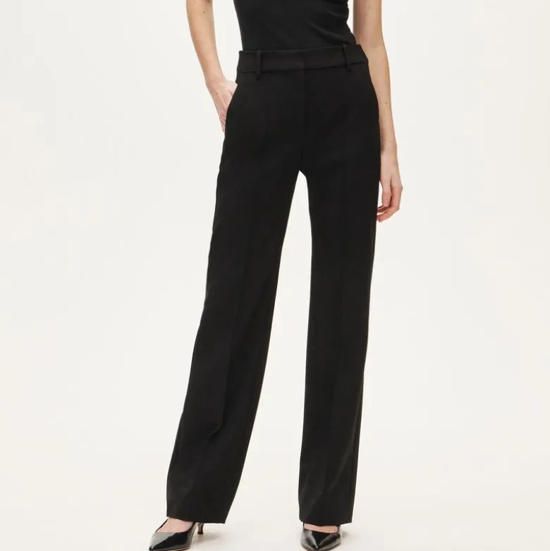 Natalia pant in four-season stretch
