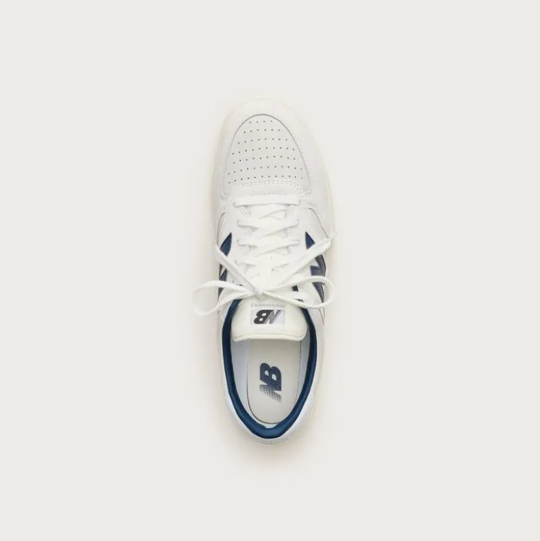 New Balance® T500 unisex sneakers
