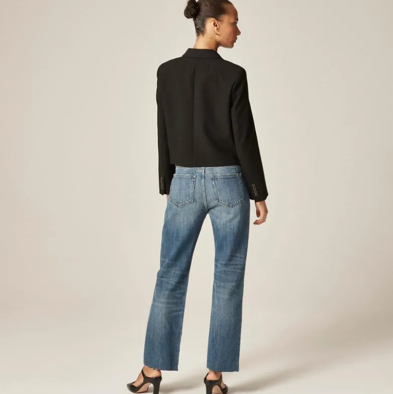 Nipped straight jean in rigid