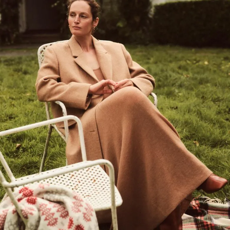 Palais topcoat in Italian wool-blend melton