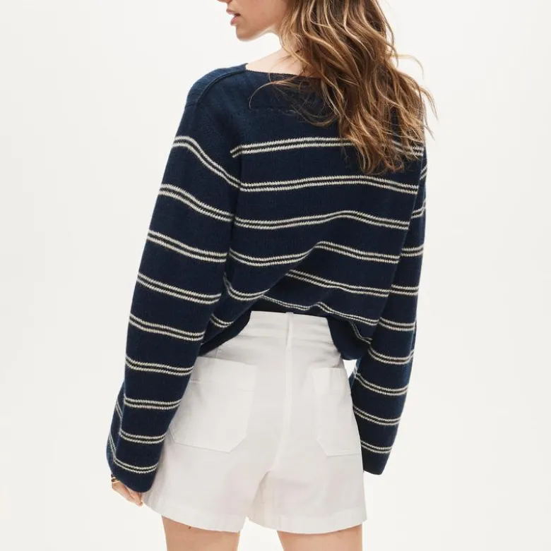 Patch-pocket chino short