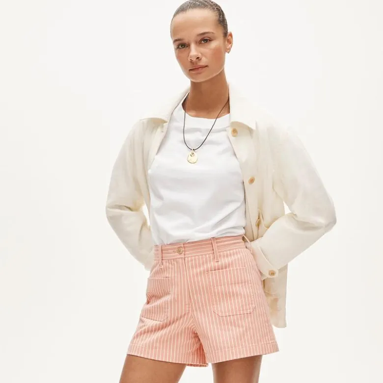 Patch-pocket chino short in stripe