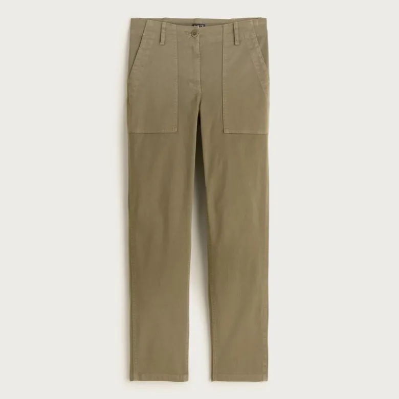 Patch-pocket slim chino pant