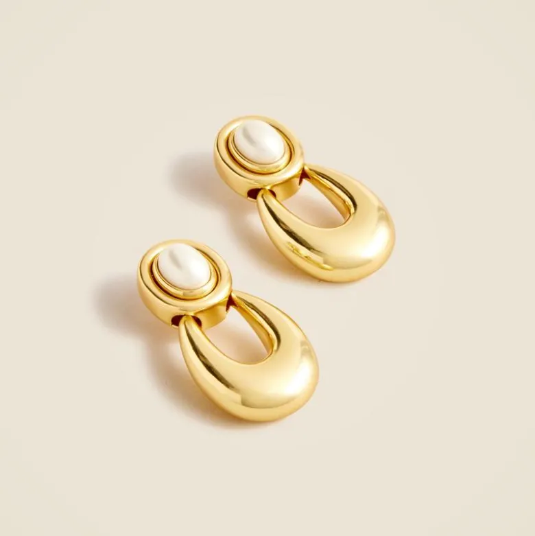 Pearl door knocker earrings
