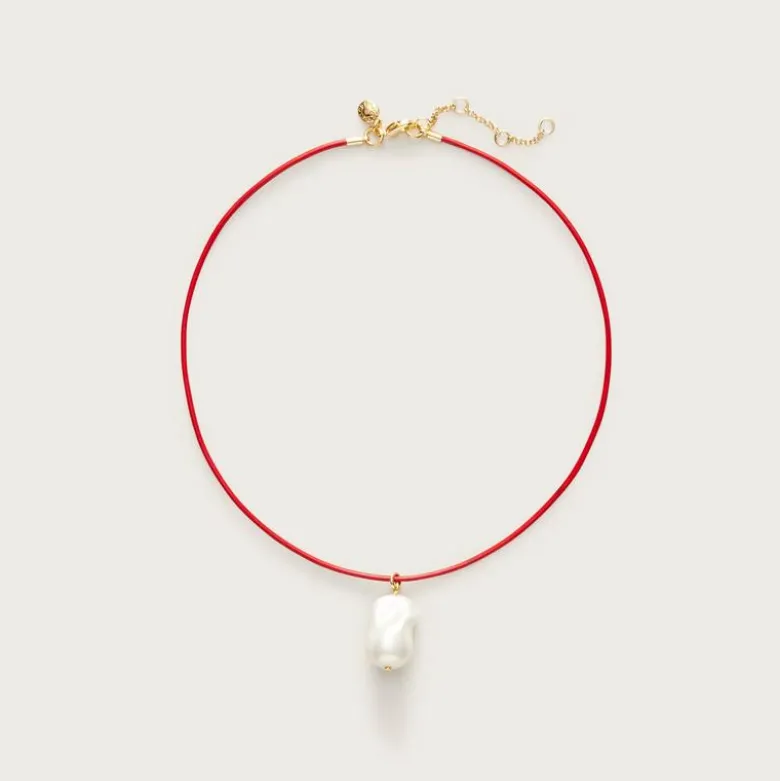 Pearl pendant and leather cord necklace