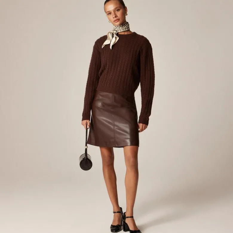 Perfect cashmere cable-knit crewneck sweater