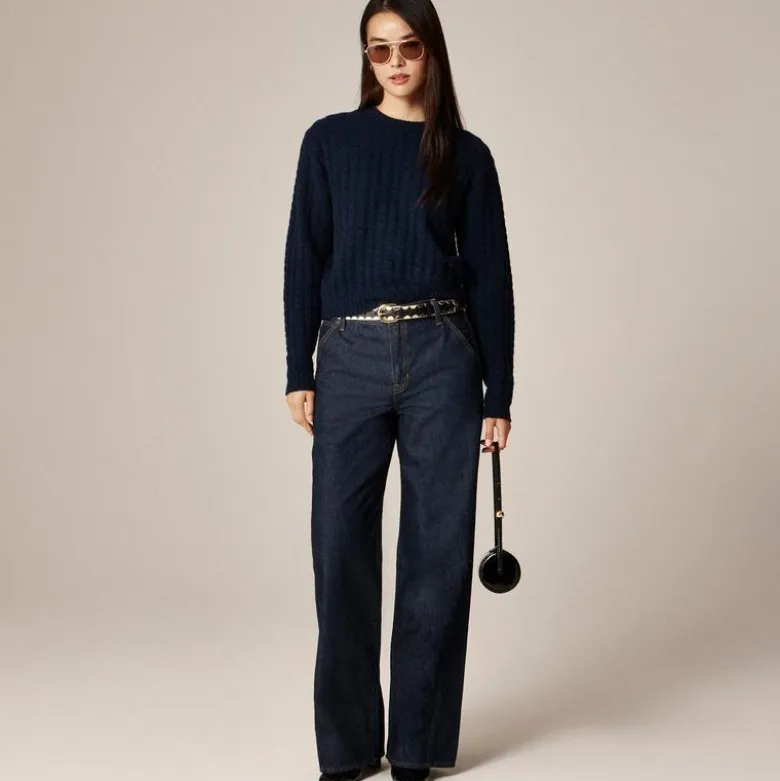 Perfect cashmere cable-knit crewneck sweater