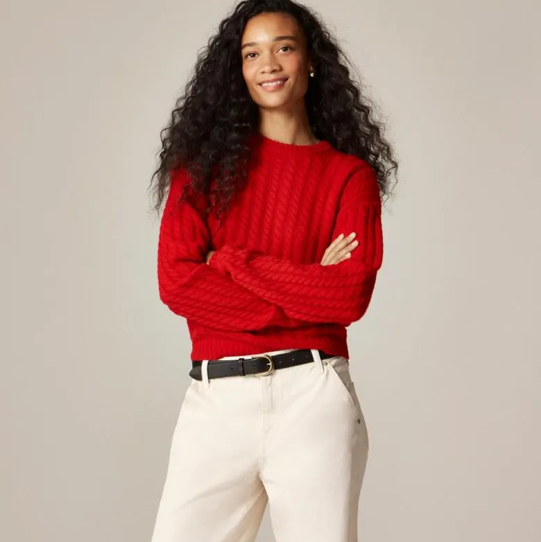Perfect cashmere cable-knit crewneck sweater