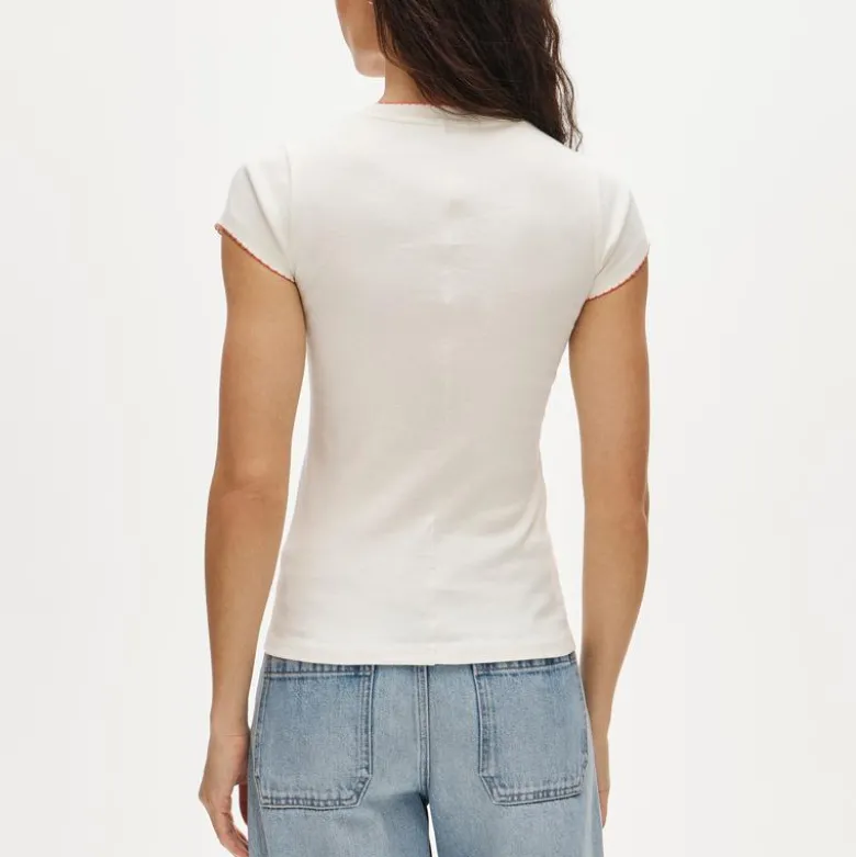 Perfect-fit crewneck T-shirt with flower embroidery