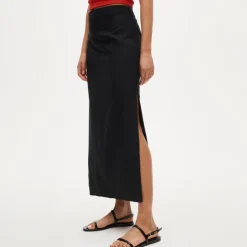Petite column skirt in Gramercy linen blend