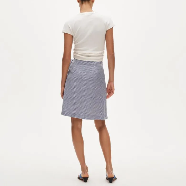 Petite knee-length wrap skirt in gingham linen blend