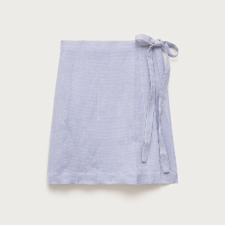 Petite knee-length wrap skirt in gingham linen blend