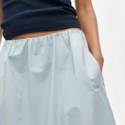 Petite pull-on midi skirt in cotton poplin