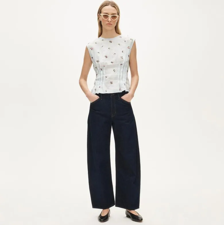 Pintuck shell top in ramie with embroidered florals