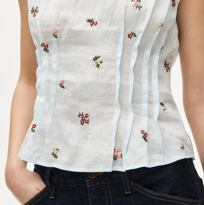 Pintuck shell top in ramie with embroidered florals
