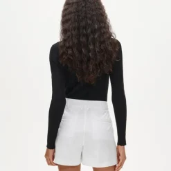 Pleated short in cotton-nylon blend