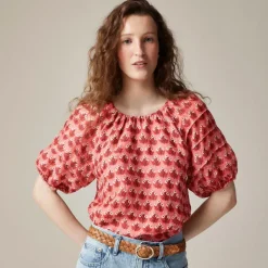 Puff-sleeve top in block-print ramie
