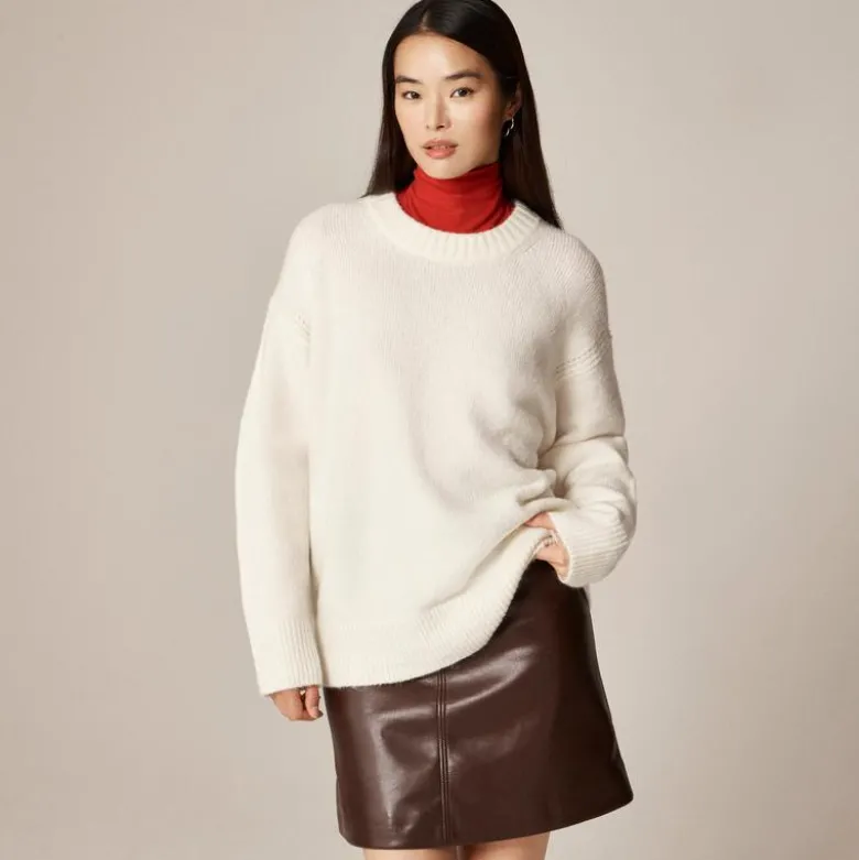 Relaxed crewneck pullover