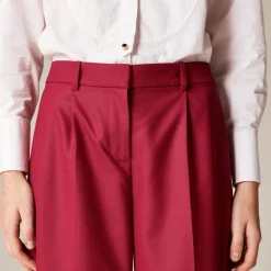 Relaxed-fit pleated pant in wool blend