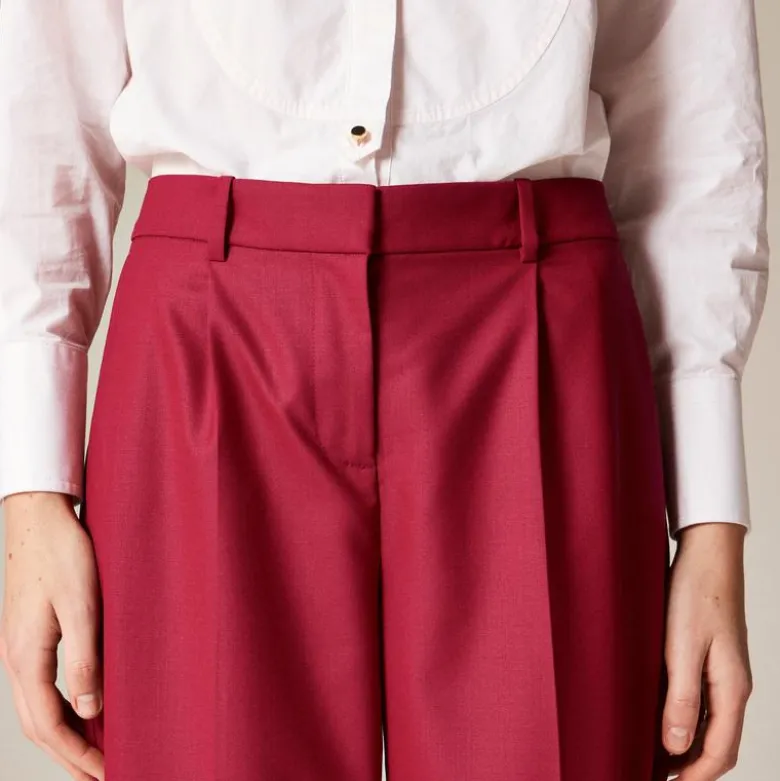 Relaxed-fit pleated pant in wool blend