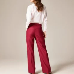 Relaxed-fit pleated pant in wool blend