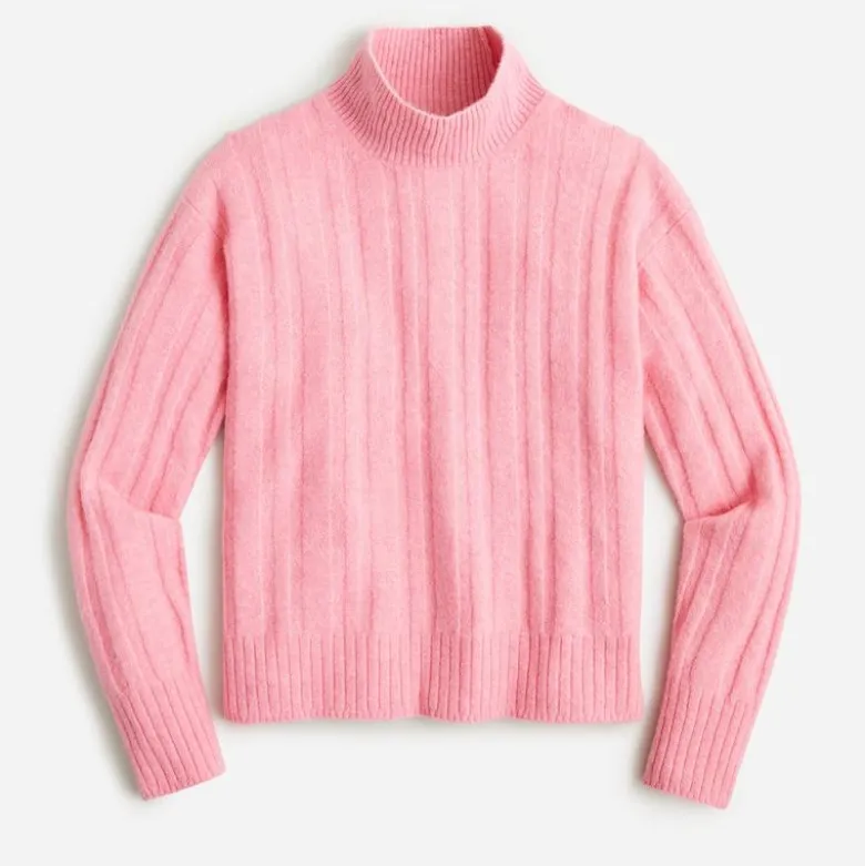 Ribbed mockneck sweater in Supersoft yarn