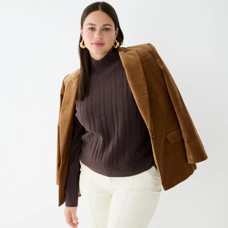 Ribbed mockneck sweater in Supersoft yarn