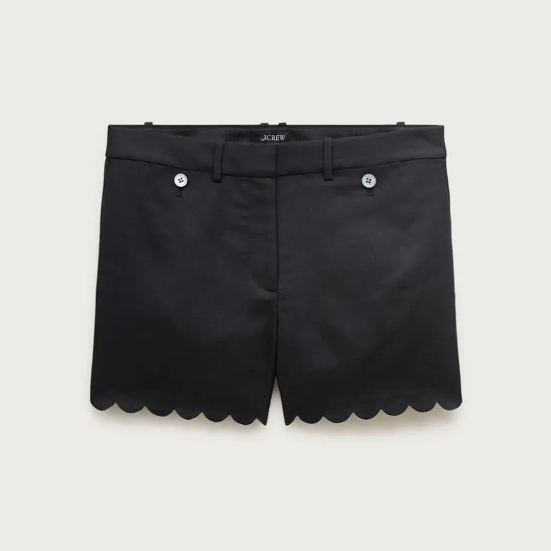 Scalloped suit short in Gramercy linen blend