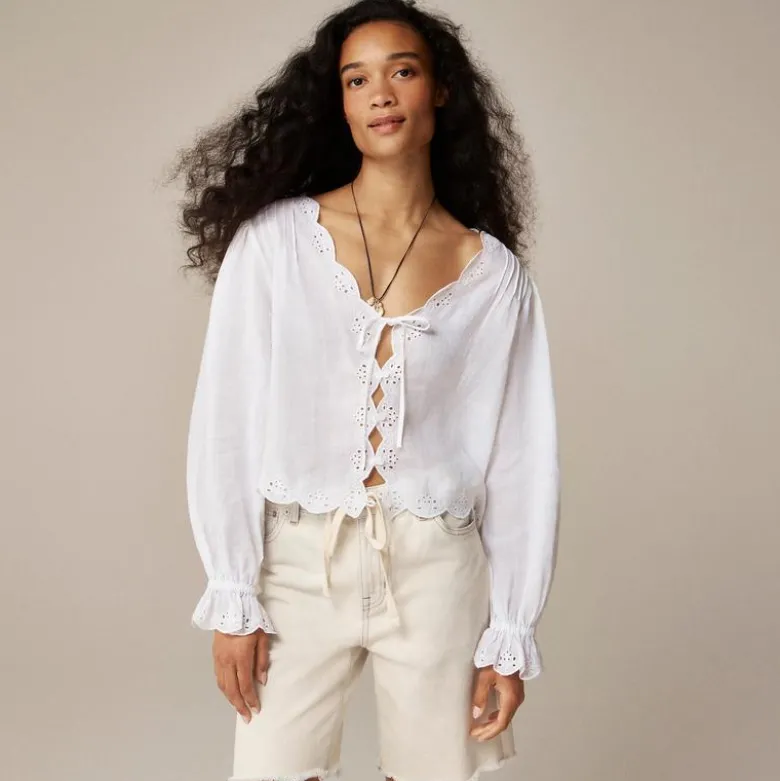 Scallop-trim tie-front top in ramie