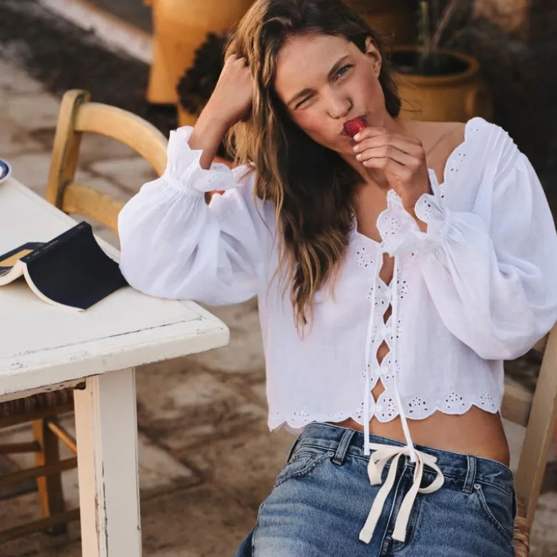 Scallop-trim tie-front top in ramie
