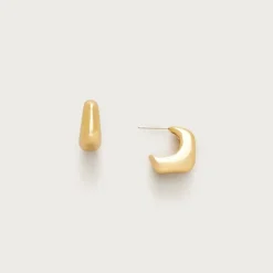 Sculptural huggie hoop earrings