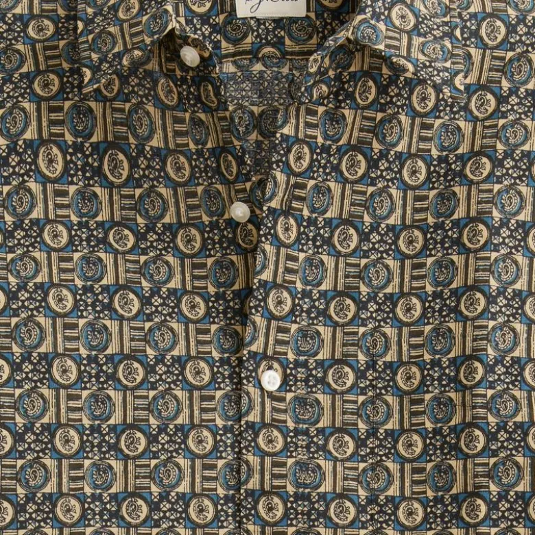 Short-sleeve slub cotton-linen blend camp-collar shirt in print