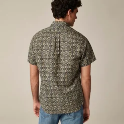 Short-sleeve slub cotton-linen blend camp-collar shirt in print