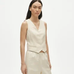 Shrunken V-neck vest top in Gramercy linen blend