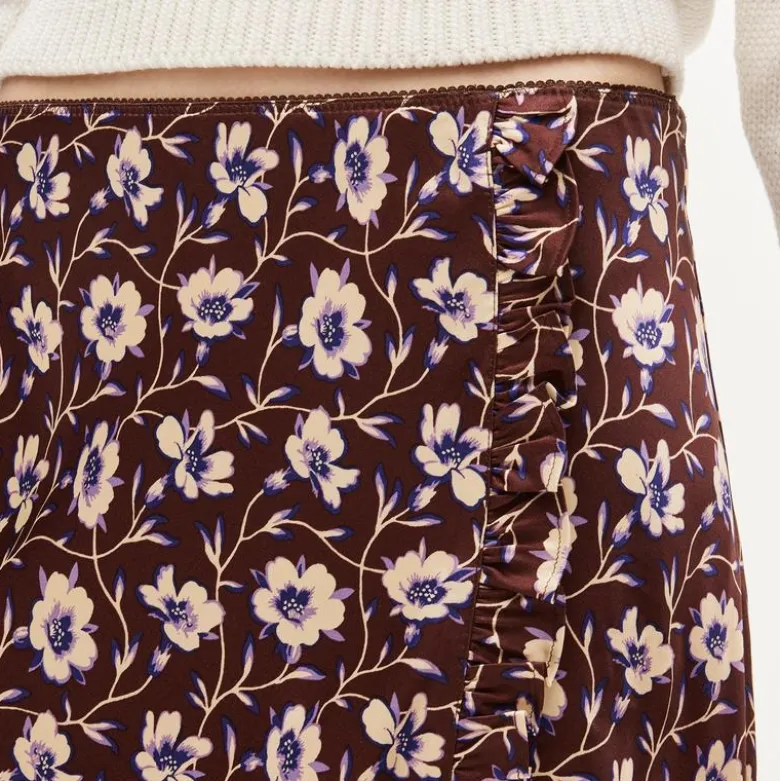 Side-ruffle slip skirt in viscose charmeuse floral