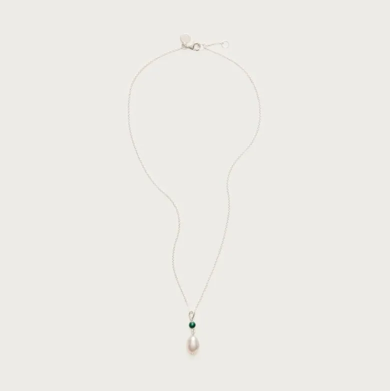 Silver-plated freshwater pearl necklace